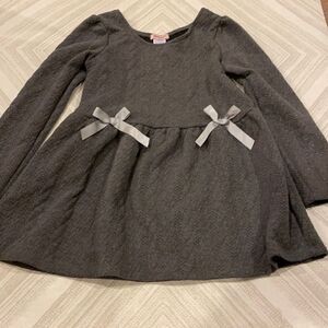Nanette Lepore Girls Grey Textured Long Sleeve with Two Bows Dress